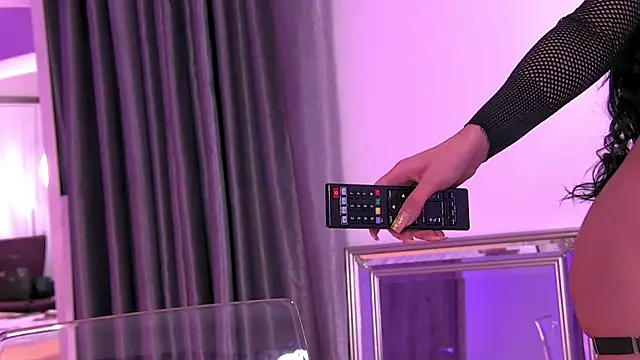 IvyRaven online show from September 30, 6:02 pm