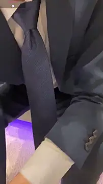 Snapshot of kimkim123123 chatting on February 8, 11:46 am kimkim123123 online show from February 8, 11:46 am