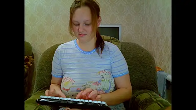 Aria  Dark online show from November 16, 9:42 pm