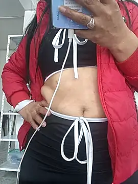 Megan jennerr online show from November 3, 2:18 pm