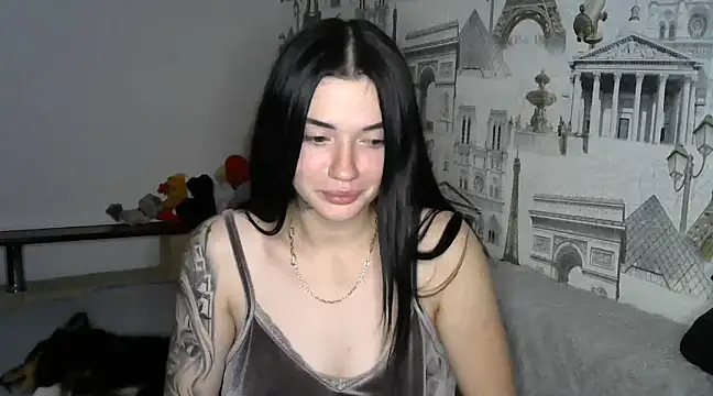 Snapshot of Liana_diva chatting on December 12, 2:15 am Liana diva online show from December 12, 2:15 am