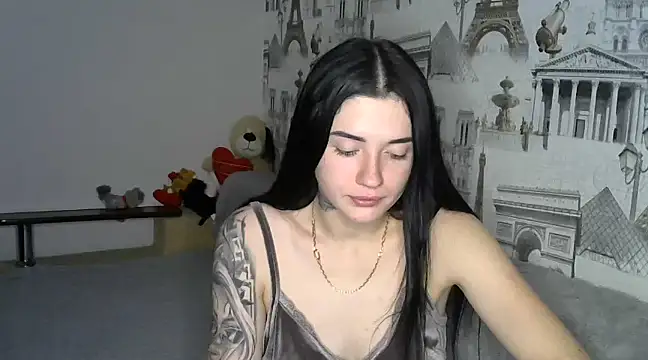 Snapshot of Liana_diva chatting on December 19, 2:34 am Liana diva online show from December 19, 2:34 am