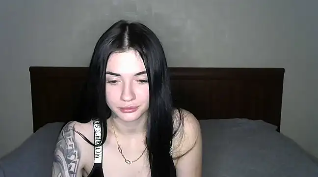 Snapshot of Liana_diva chatting on January 19, 2:04 am Liana diva online show from January 19, 2:04 am