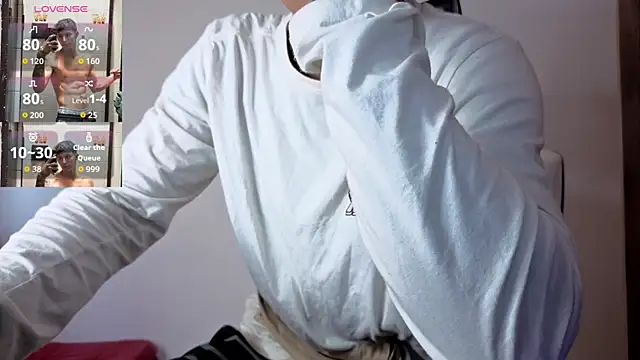 Cristopher23  online show from November 10, 12:15 pm