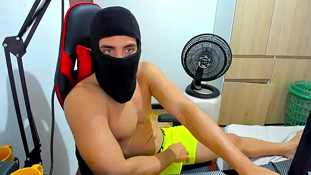 Calihotcaliente277 online show from December 9, 1:13 pm