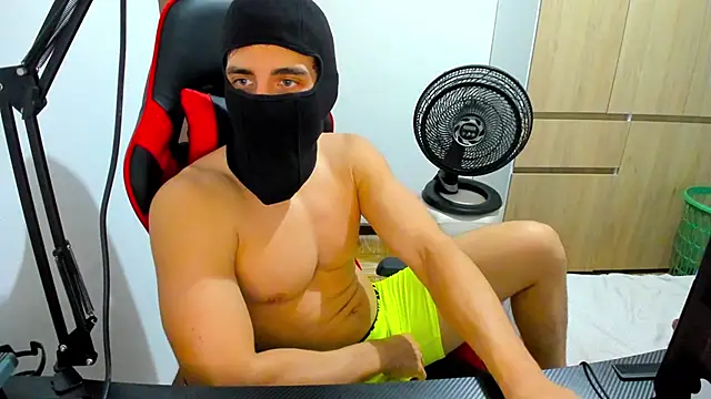 Calihotcaliente277 online show from December 9, 11:24 pm