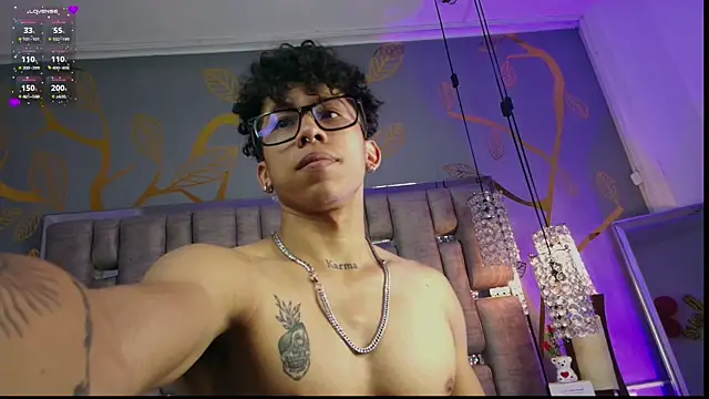 AkazaBoy  online show from February 21, 5:35 am