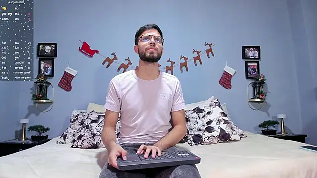 ETHAN ADAM online show from December 7, 1:58 am