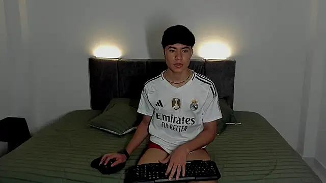 Snapshot of Mark_Lam05 chatting on February 19, 9:55 pm Mark Lam05 online show from February 19, 9:55 pm