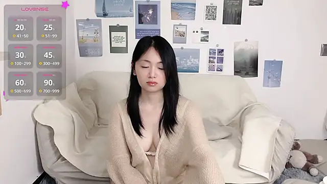LiLiYbaby online show from January 3, 5:42 pm