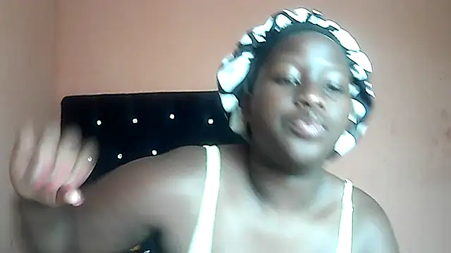 MelaninBear online show from December 22, 1:33 pm