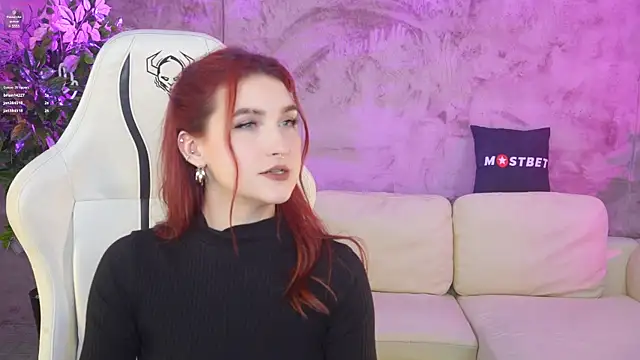 Snapshot of Magnetic_Mia_ chatting on January 9, 11:56 pm Magnetic Mia online show from January 9, 11:56 pm