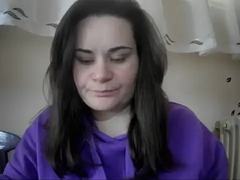 AalinnaK online show from February 19, 12:01 pm