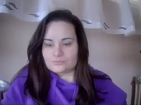 AalinnaK online show from February 25, 2:48 pm