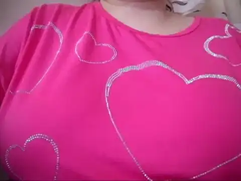 AalinnaK online show from March 22, 1:47 pm