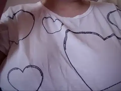 AalinnaK online show from March 25, 2:23 pm