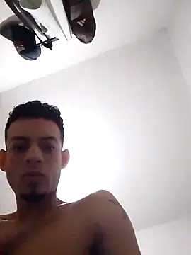 alvaroenriqe23 online show from March 28, 3:11 pm