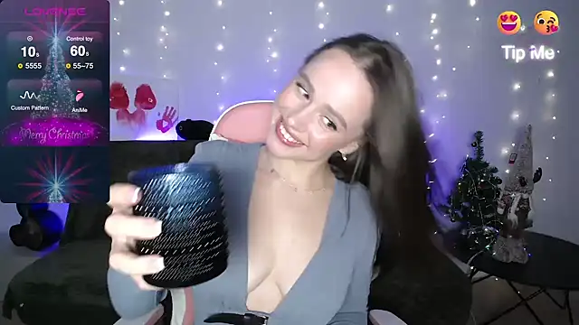 Emillias online show from December 31, 10:12 pm