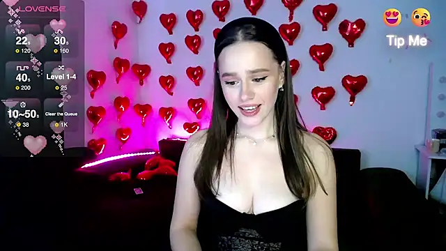 Emillias online show from February 10, 2:16 pm