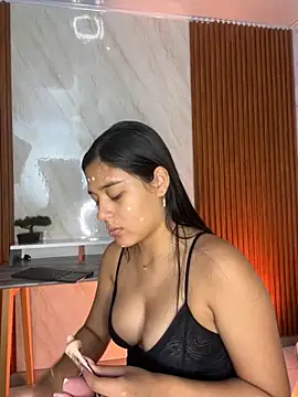 floriamANDjazmin online show from November 7, 7:14 pm