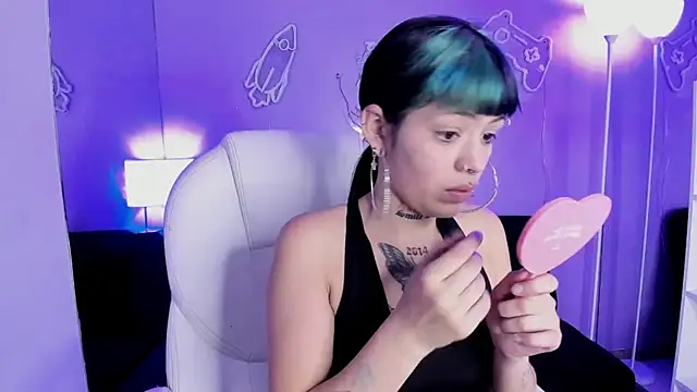 Snapshot of AuroraDiaz chatting on March 6, 11:39 am AuroraDiaz online show from March 6, 11:39 am