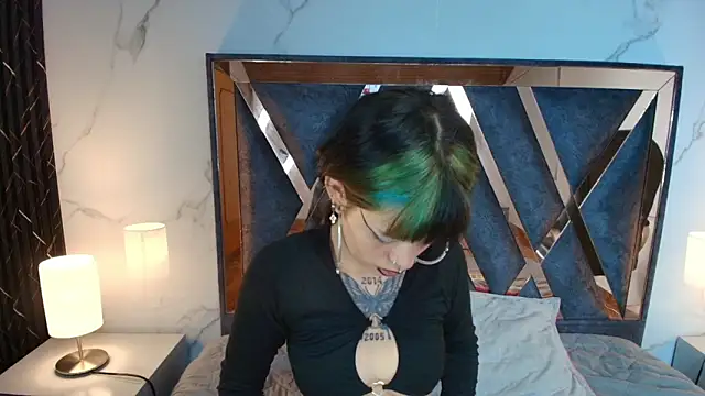 Snapshot of AuroraDiaz chatting on March 17, 11:46 am AuroraDiaz online show from March 17, 11:46 am