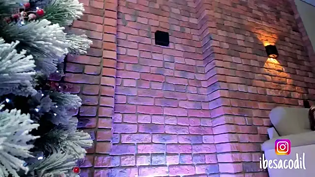 adriana allien online show from January 5, 11:01 pm