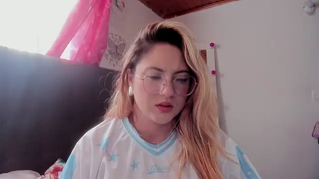 miss julietaa online show from December 2, 3:29 pm