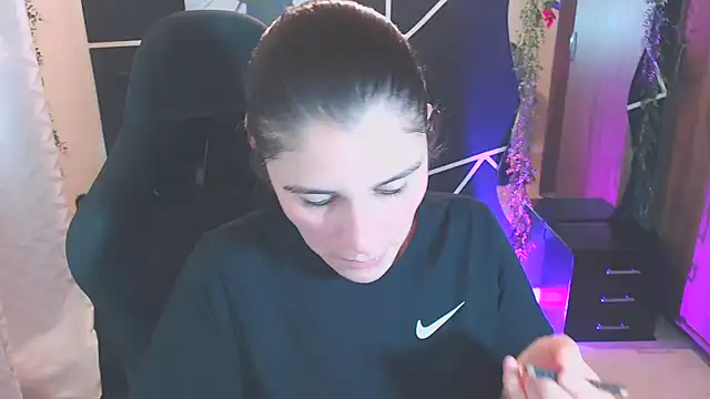 LUCY LI online show from April 21, 6:01 pm