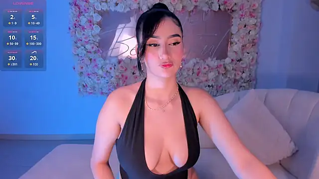 MaddisonLowe online show from February 19, 7:17 am