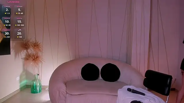 MaddisonLowe online show from September 10, 4:23 am