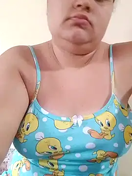 Kiara Anjo22 online show from December 22, 1:33 pm