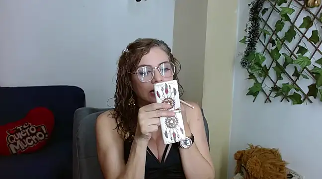 Snapshot of _melisaa_ chatting on December 16, 7:32 pm melisaa online show from December 16, 7:32 pm