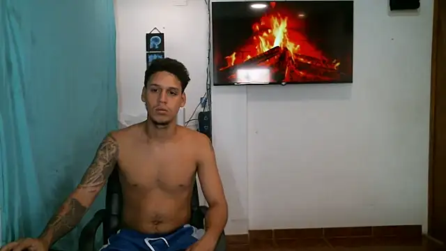 JacobandChloee online show from March 30, 9:38 pm