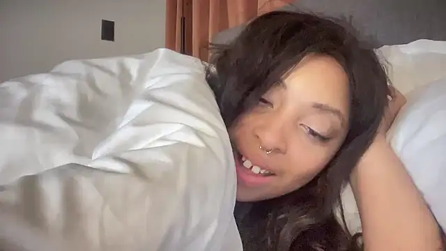 Snapshot of BaileyBaird chatting on December 25, 3:50 am BaileyBaird online show from December 25, 3:50 am