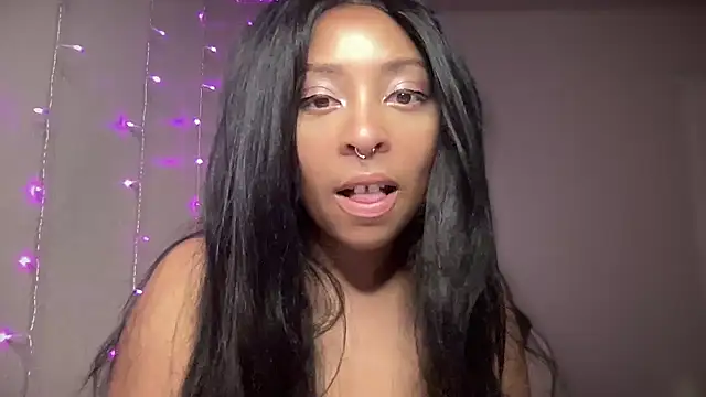 Snapshot of BaileyBaird chatting on February 21, 5:58 pm BaileyBaird online show from February 21, 5:58 pm