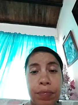 lisseth online show from December 23, 7:30 pm