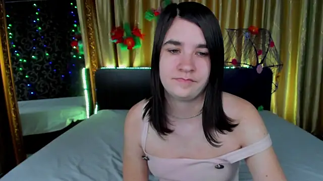  Polly Love  online show from March 27, 8:26 am