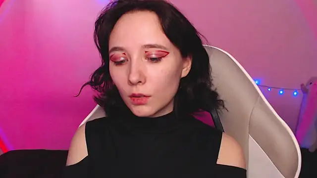 Robin yourss online show from March 15, 11:51 am