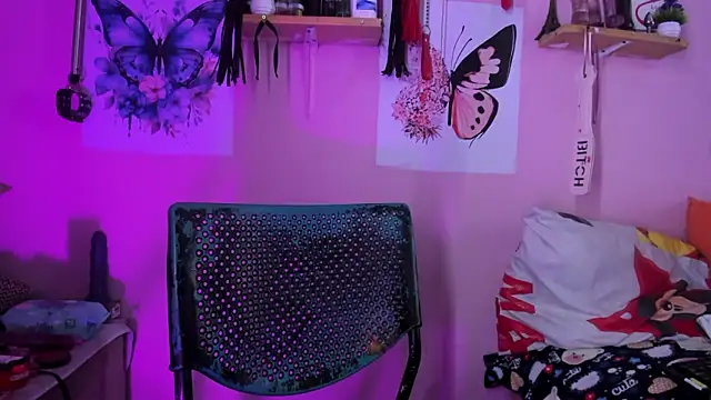 daphneandrade online show from February 8, 12:39 pm