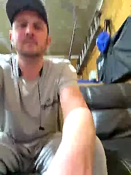 MrMechanic38 online show from March 15, 6:36 pm