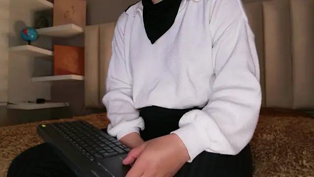 Megan mooree  online show from March 25, 12:55 pm