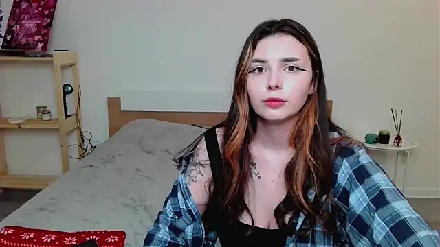 peaachybabe   online show from March 13, 1:43 am