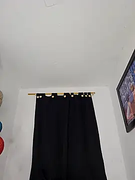 Snapshot of Antonella2_m chatting on February 2, 3:49 pm Antonella2 m online show from February 2, 3:49 pm