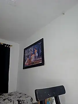 Snapshot of Antonella2_m chatting on February 5, 6:04 pm Antonella2 m online show from February 5, 6:04 pm