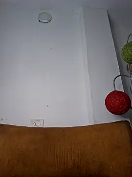 Snapshot of Antonella2_m chatting on February 17, 3:09 pm Antonella2 m online show from February 17, 3:09 pm