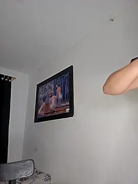 Snapshot of Antonella2_m chatting on March 5, 11:17 am Antonella2 m online show from March 5, 11:17 am