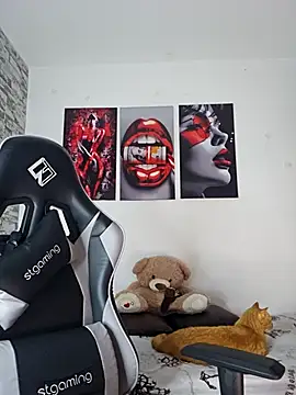 Snapshot of Antonella2_m chatting on November 18, 5:06 pm Antonella2 m online show from November 18, 5:06 pm