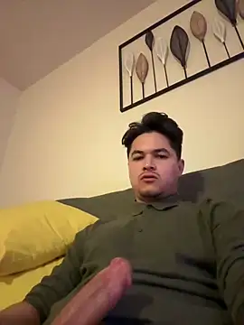 Snapshot of Serious_James27 chatting on January 2, 5:24 am Serious James27 online show from January 2, 5:24 am