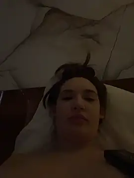 Holly Molii online show from April 4, 5:16 am